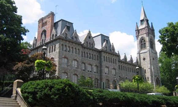 里海大学