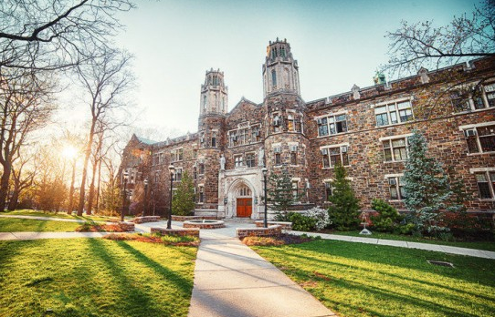 里海大学
