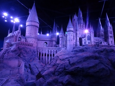 日语趣味阅读：环球梦幻圣地4选（二）